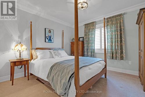 42 Grady Drive, Clarington (Newcastle), ON - Indoor Photo Showing Bedroom