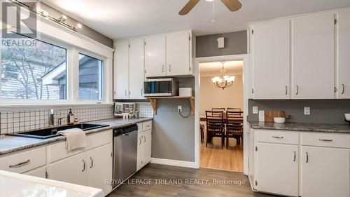 27 Duchess Avenue, London, ON - Indoor Photo Showing Kitchen