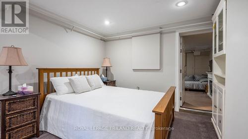 27 Duchess Avenue, London, ON - Indoor Photo Showing Bedroom