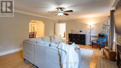 27 Duchess Avenue, London, ON - Indoor Photo Showing Living Room With Fireplace