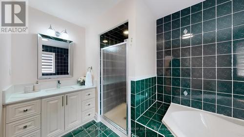 54 Brasswinds Court, Vaughan (West Woodbridge), ON - Indoor Photo Showing Bathroom