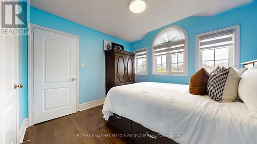 54 Brasswinds Court, Vaughan (West Woodbridge), ON - Indoor Photo Showing Bedroom