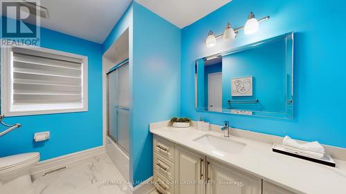 54 Brasswinds Court, Vaughan (West Woodbridge), ON - Indoor Photo Showing Bathroom