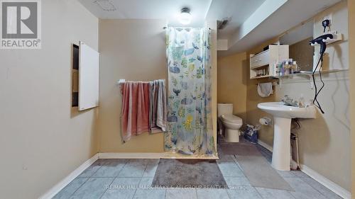 54 Brasswinds Court, Vaughan, ON - Indoor Photo Showing Bathroom