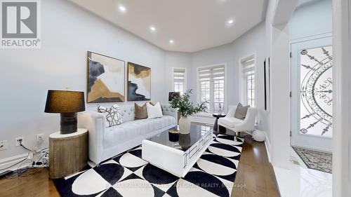 54 Brasswinds Court, Vaughan, ON - Indoor Photo Showing Living Room