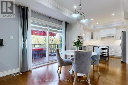 1564 Pinery Crescent, Oakville, ON - Indoor Photo Showing Dining Room