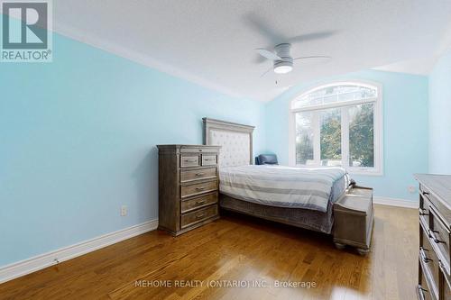 1564 Pinery Crescent, Oakville, ON - Indoor Photo Showing Bedroom