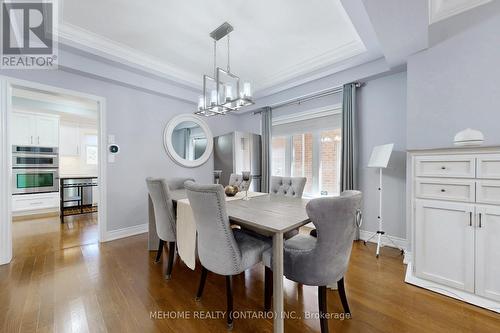 1564 Pinery Crescent, Oakville, ON - Indoor Photo Showing Dining Room