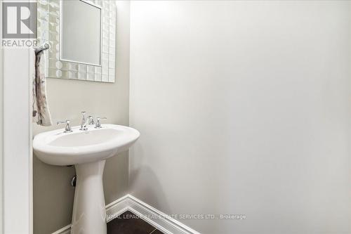 2254 Kwinter Road, Oakville, ON - Indoor Photo Showing Bathroom