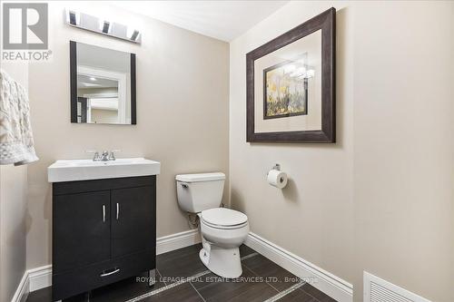 2254 Kwinter Road, Oakville (West Oak Trails), ON - Indoor Photo Showing Bathroom