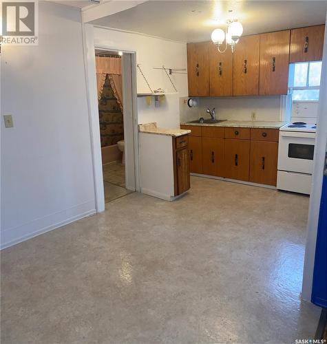 1450 Lakeside Road, Marean Lake, SK - Indoor Photo Showing Kitchen