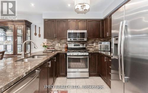 62 Kalahari Road, Brampton, ON - Indoor Photo Showing Kitchen With Stainless Steel Kitchen With Double Sink With Upgraded Kitchen