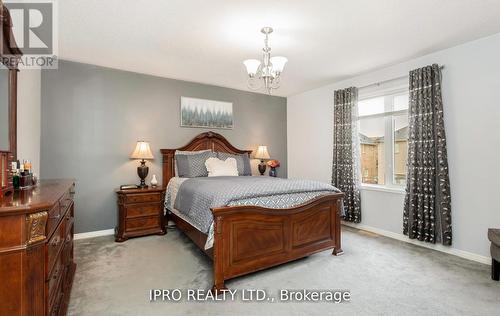 62 Kalahari Road, Brampton (Sandringham-Wellington), ON - Indoor Photo Showing Bedroom