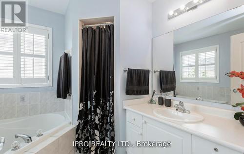 62 Kalahari Road, Brampton (Sandringham-Wellington), ON - Indoor Photo Showing Bathroom