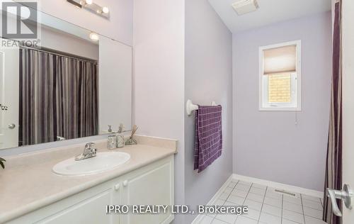 62 Kalahari Road, Brampton, ON - Indoor Photo Showing Bathroom