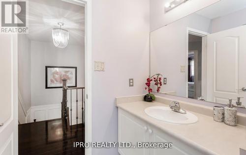 62 Kalahari Road, Brampton (Sandringham-Wellington), ON - Indoor Photo Showing Bathroom