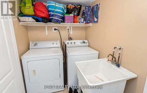 62 Kalahari Road, Brampton (Sandringham-Wellington), ON - Indoor Photo Showing Laundry Room