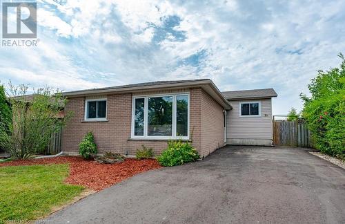 30 Larch Street, Hamilton, ON - Outdoor