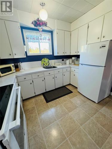 246 Main Street, Norris Arm North, NL - Indoor Photo Showing Kitchen