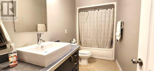 25 Bonia Avenue, Pasadena, NL - Indoor Photo Showing Bathroom