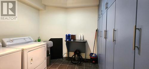 25 Bonia Avenue, Pasadena, NL - Indoor Photo Showing Laundry Room