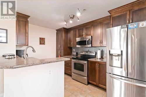 1011 60 Walter Havill Drive, Halifax, NS - Indoor Photo Showing Kitchen