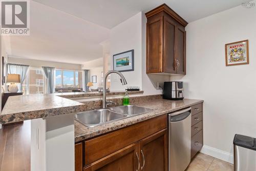 1011 60 Walter Havill Drive, Halifax, NS - Indoor Photo Showing Kitchen With Double Sink