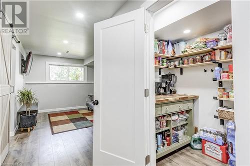 Walk in Pantry - 8057 Aintree Drive, Niagara Falls, ON - Indoor Photo Showing Other Room