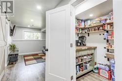 Walk in Pantry - 