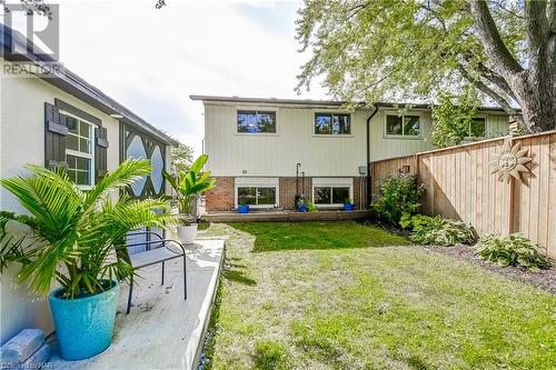 8057 Aintree Drive, Niagara Falls, ON - Outdoor