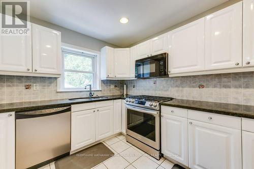 26 Hopecrest Crescent, Toronto, ON - Indoor Photo Showing Kitchen