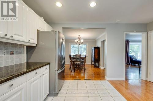 26 Hopecrest Crescent, Toronto, ON - Indoor Photo Showing Kitchen