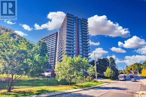 607 - 757 Victoria Pk Avenue, Toronto, ON - Outdoor With Facade