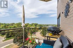 Dining room balcony - 