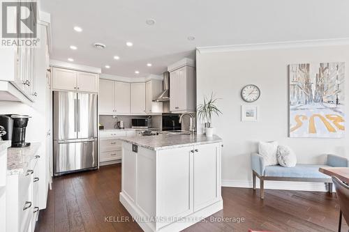 501 - 19 King Street, London, ON - Indoor Photo Showing Kitchen