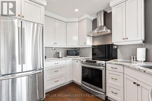 501 - 19 King Street, London, ON - Indoor Photo Showing Kitchen