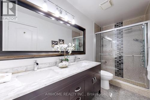 61 Sarum Crescent, Markham, ON - Indoor Photo Showing Bathroom