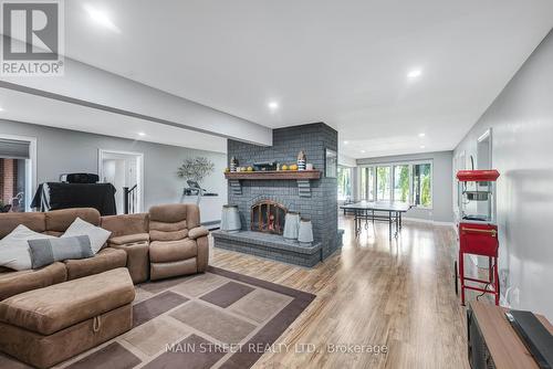 1167 Parkway Drive, Innisfil (Gilford), ON - Indoor Photo Showing Living Room With Fireplace