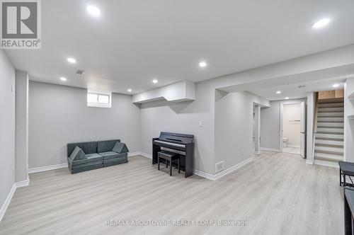 6098 Rowers Crescent, Mississauga (East Credit), ON - Indoor Photo Showing Basement