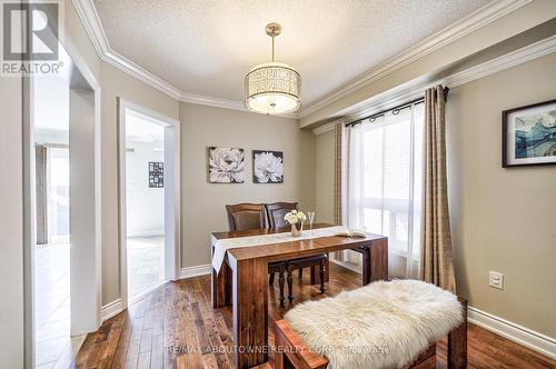 6098 Rowers Crescent, Mississauga, ON - Indoor Photo Showing Dining Room