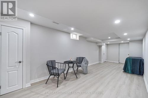 6098 Rowers Crescent, Mississauga, ON - Indoor Photo Showing Other Room