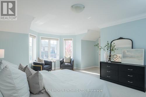 304 Mcgibbon Drive, Milton, ON - Indoor Photo Showing Bedroom