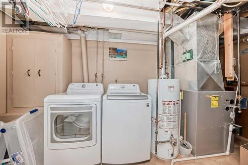 16 Cameron Crescent, Red Deer, AB - Indoor Photo Showing Laundry Room