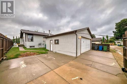 16 Cameron Crescent, Red Deer, AB - Outdoor With Exterior