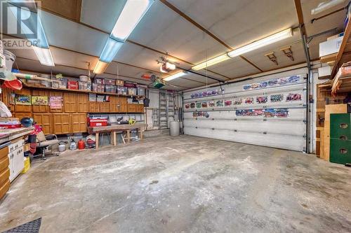 16 Cameron Crescent, Red Deer, AB - Indoor Photo Showing Garage