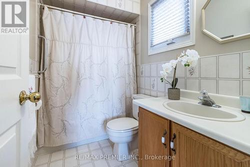 2 Ballycastle Crescent, Brampton, ON - Indoor Photo Showing Bathroom