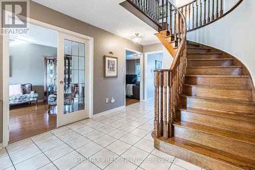 2 Ballycastle Crescent, Brampton, ON - Indoor Photo Showing Other Room