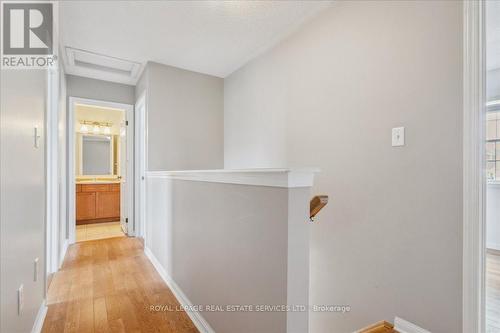 4016 Donnic Drive, Burlington, ON - Indoor Photo Showing Other Room