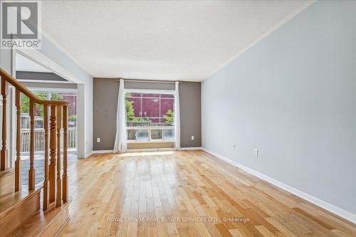 4016 Donnic Drive, Burlington, ON - Indoor Photo Showing Other Room