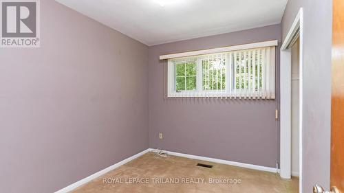 1195 Farnsborough Crescent, London, ON - Indoor Photo Showing Other Room